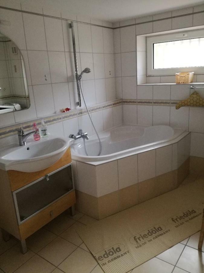 Apartmany Pod Hradem Holstejn Eksteriør billede